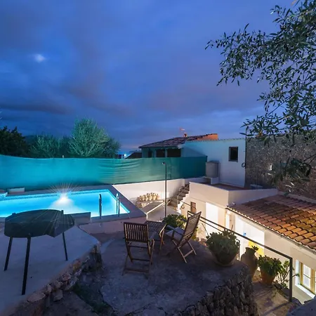 Besso Mancor De La Vall Villa *